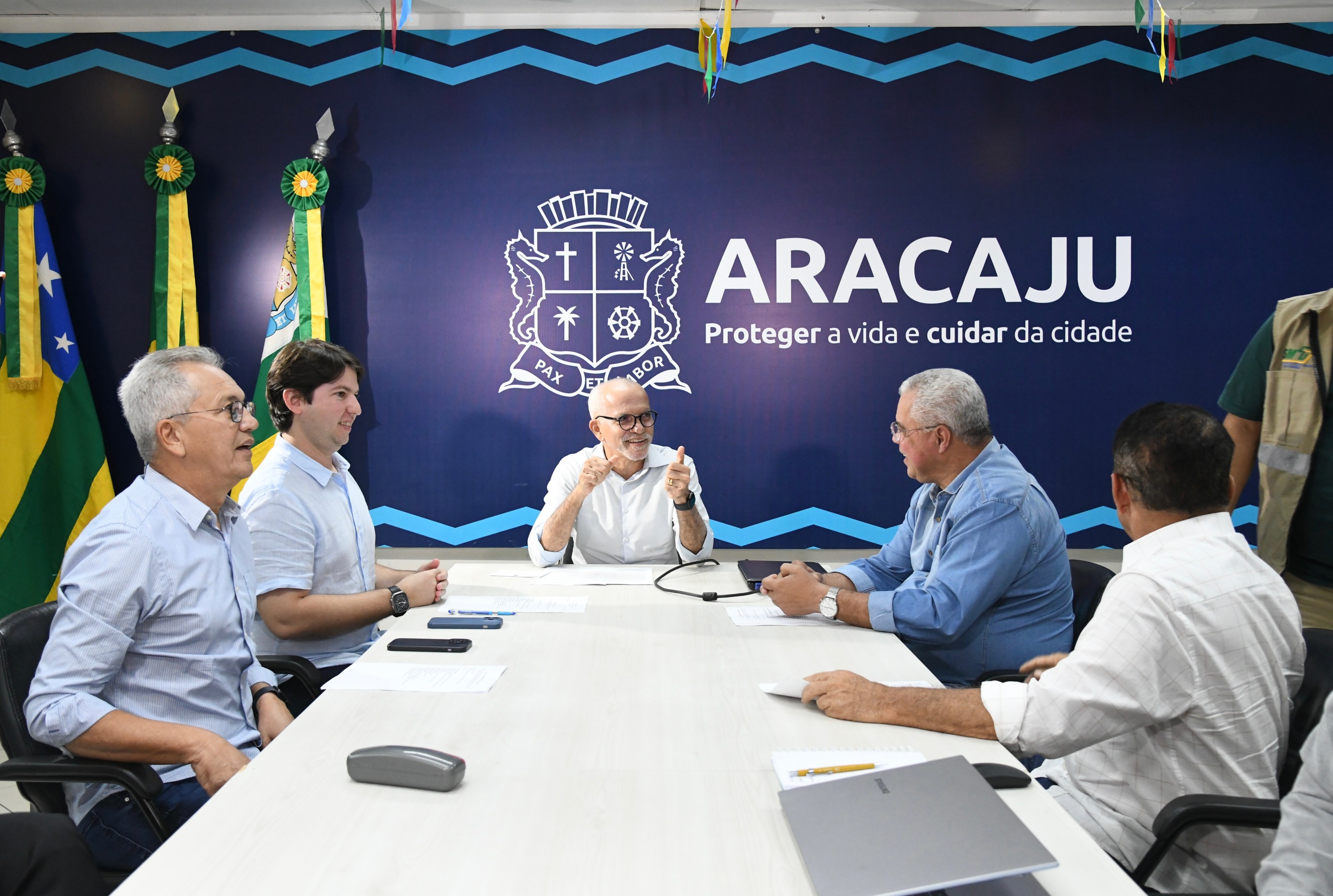 Prefeitos da Grande Aracaju reunidos | Foto: Ana Lícia Menezes/PMA