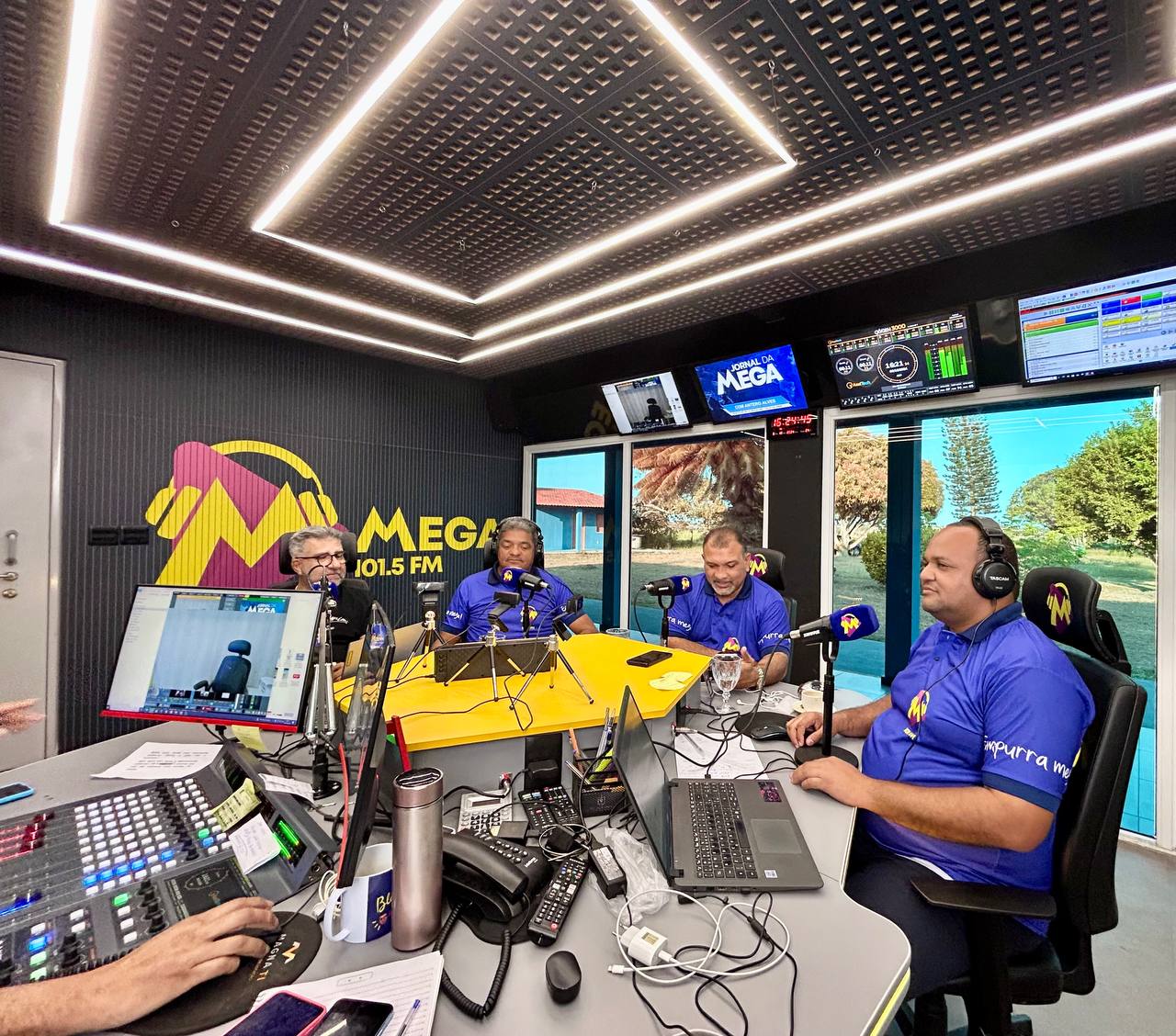 Foto: Mega FM/Assessoria