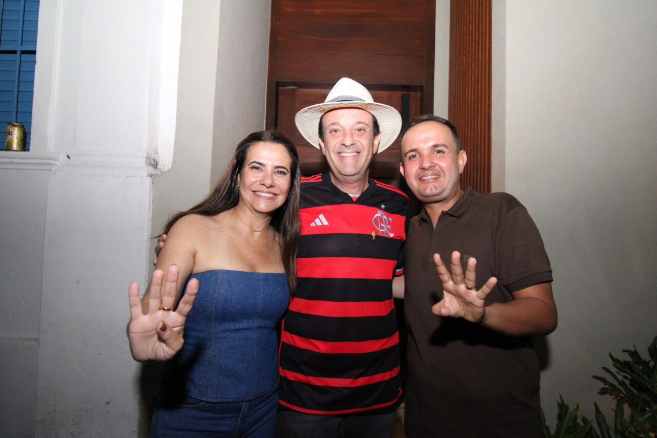 Prefeita Lara Moura, ex-deputado federal André Moura e o prefeito eleito Décio Neto | Foto: Assessoria