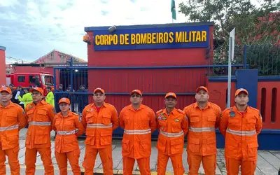 Notícia » Bombeiros militares de SE especialistas em catástrofes iniciam missão no Rio Grande do Sul