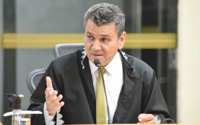 Poço Redondo: Ulices Andrade instaura Mesa Técnica para resolver impasse orçamentário