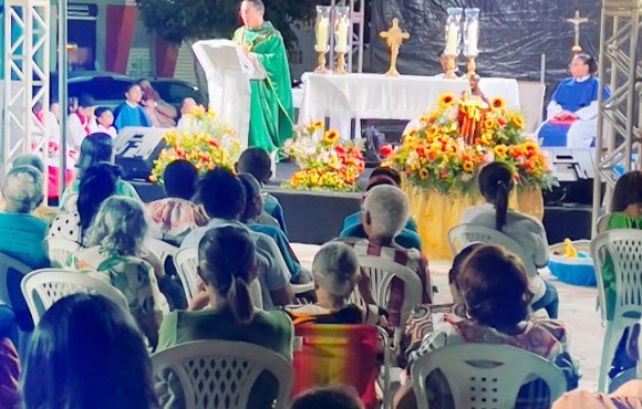 Católicos de Rosário do Catete celebram Co-Padroeiro, São Benedito